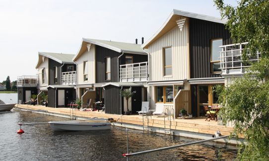 Floating homes in Karlstad.